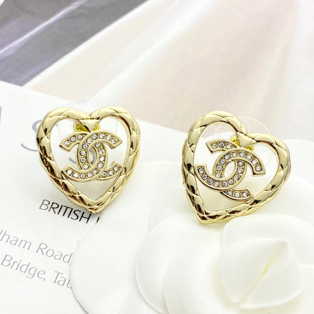 CHAN* 25SS earrings