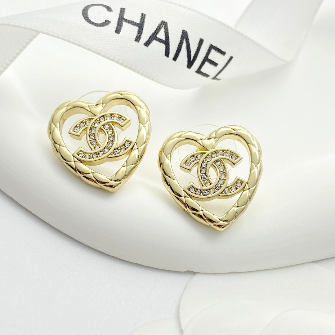 CHAN* 25SS earrings