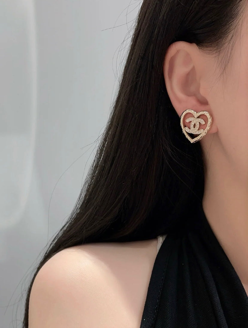 CHAN* 25SS earrings
