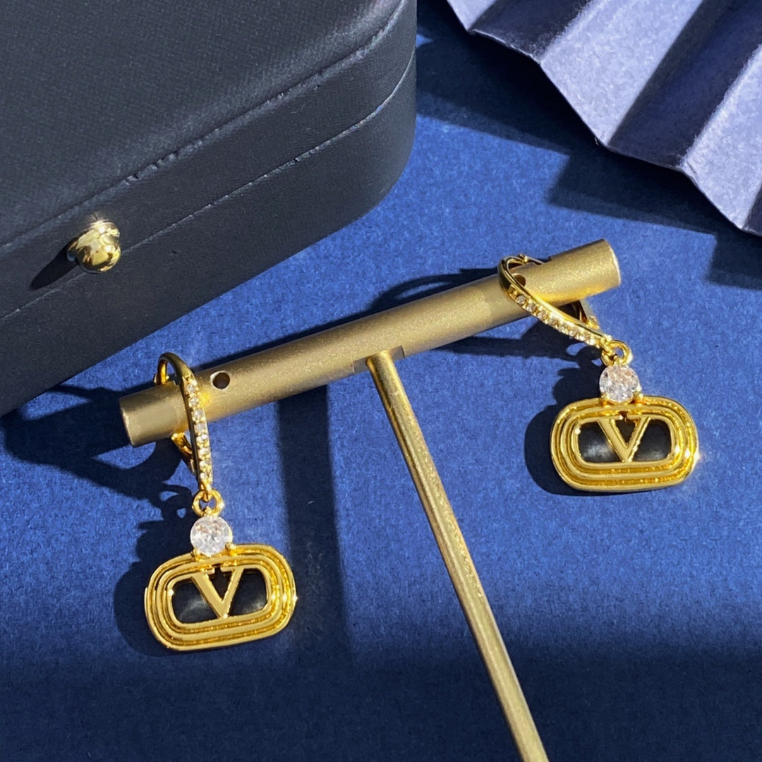 Valentino* 25SS earrings