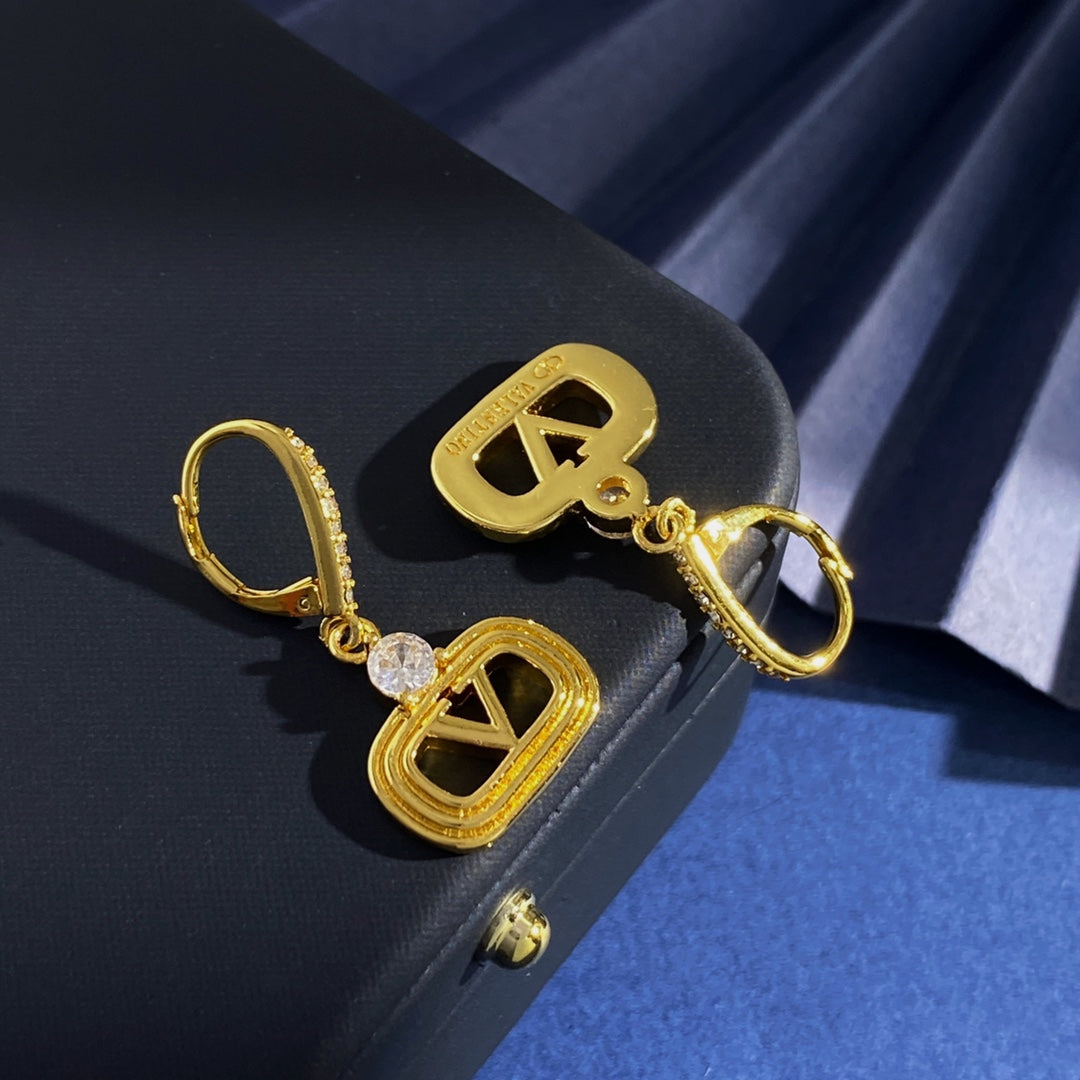 Valentino* 25SS earrings