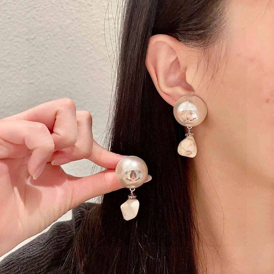 CHAN* 25SS earrings