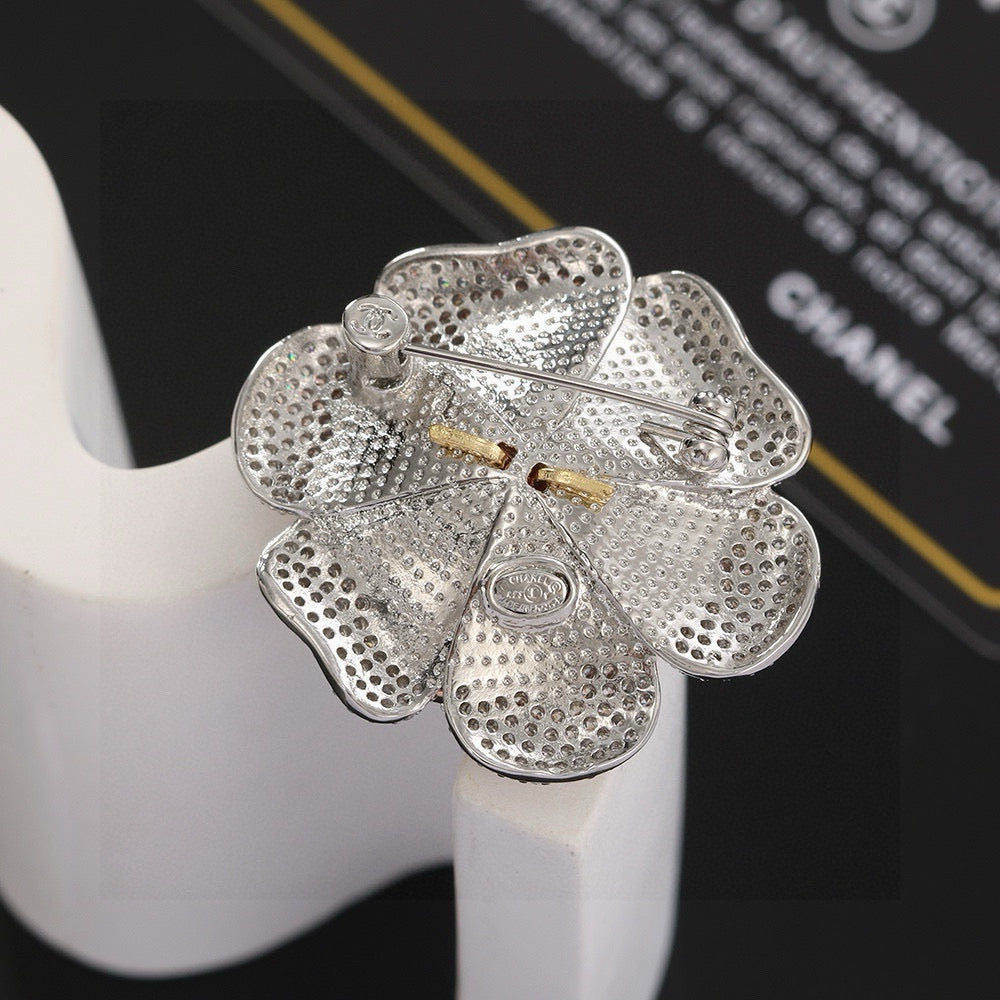 CHAN* 25SS brooch