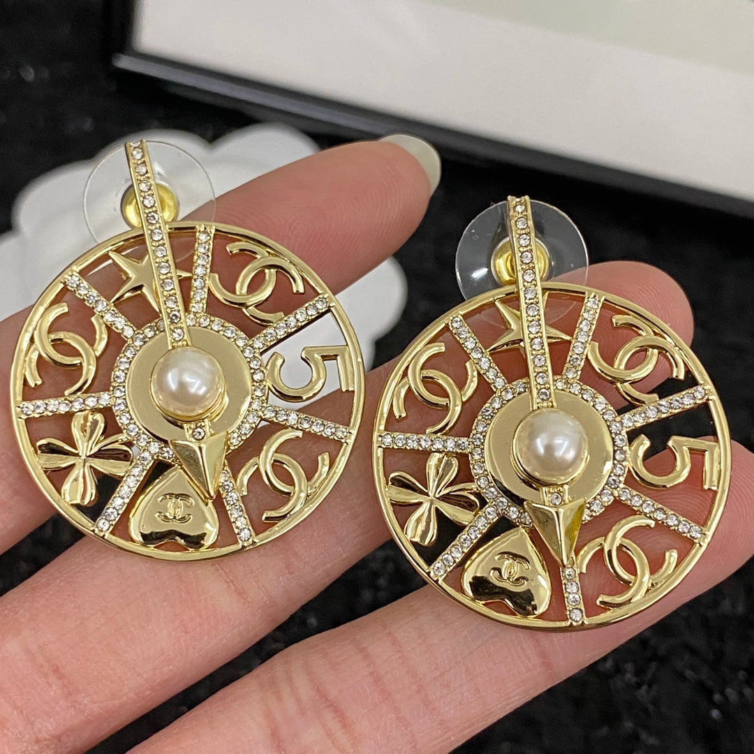 CHAN* 25SS earrings