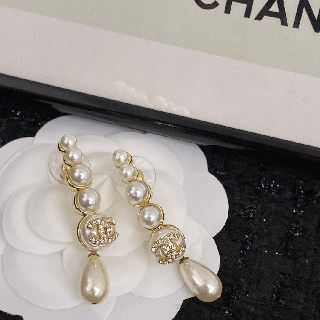 CHAN* 25SS earrings