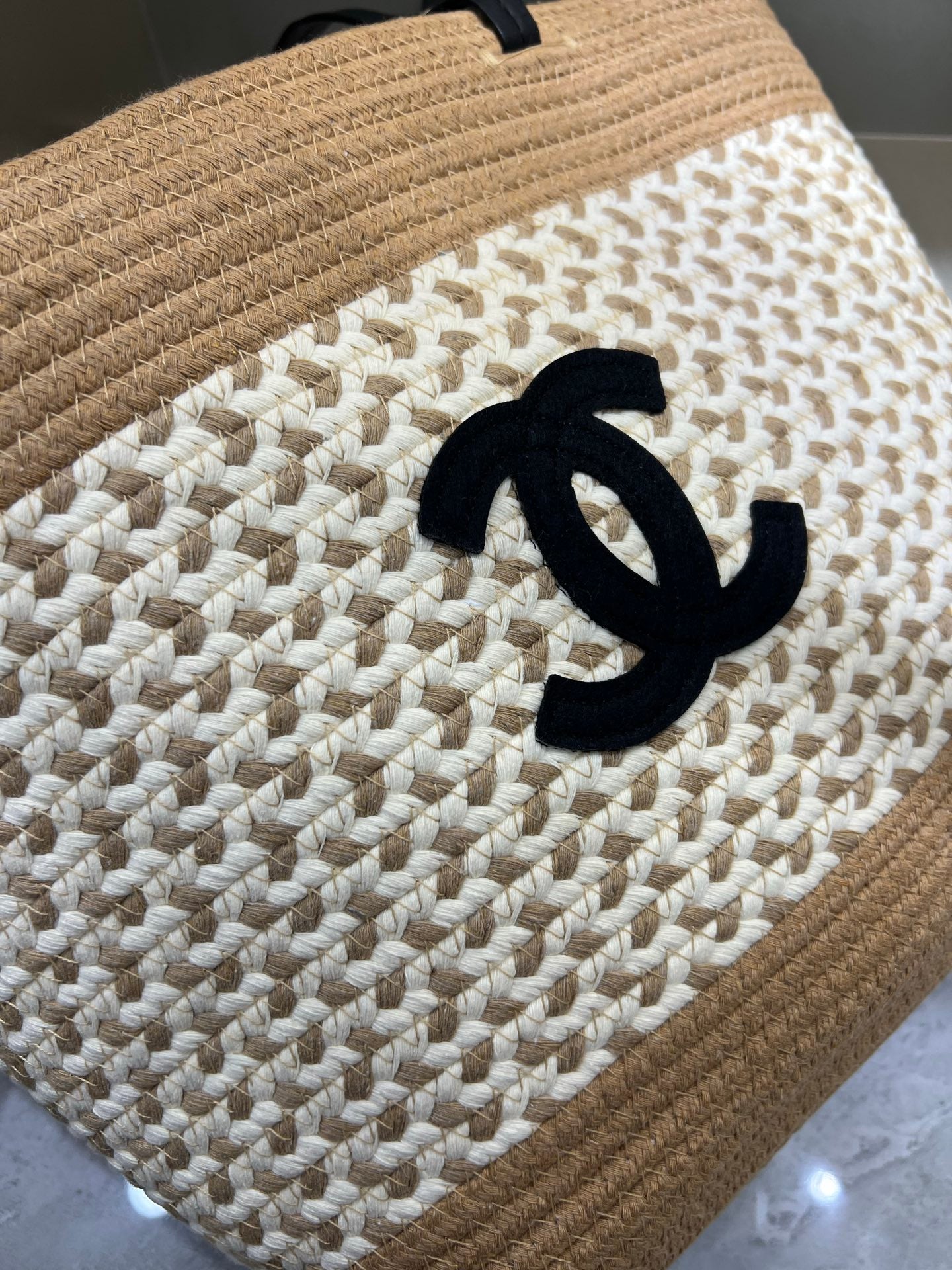 CHAN* 25SS woven tote bag