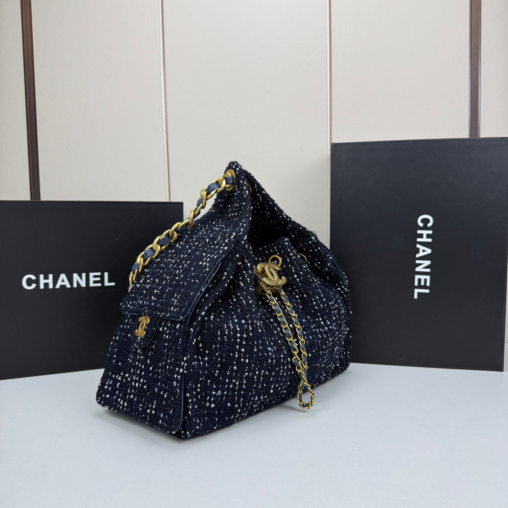 CHAN* 25SS wool bucket bag