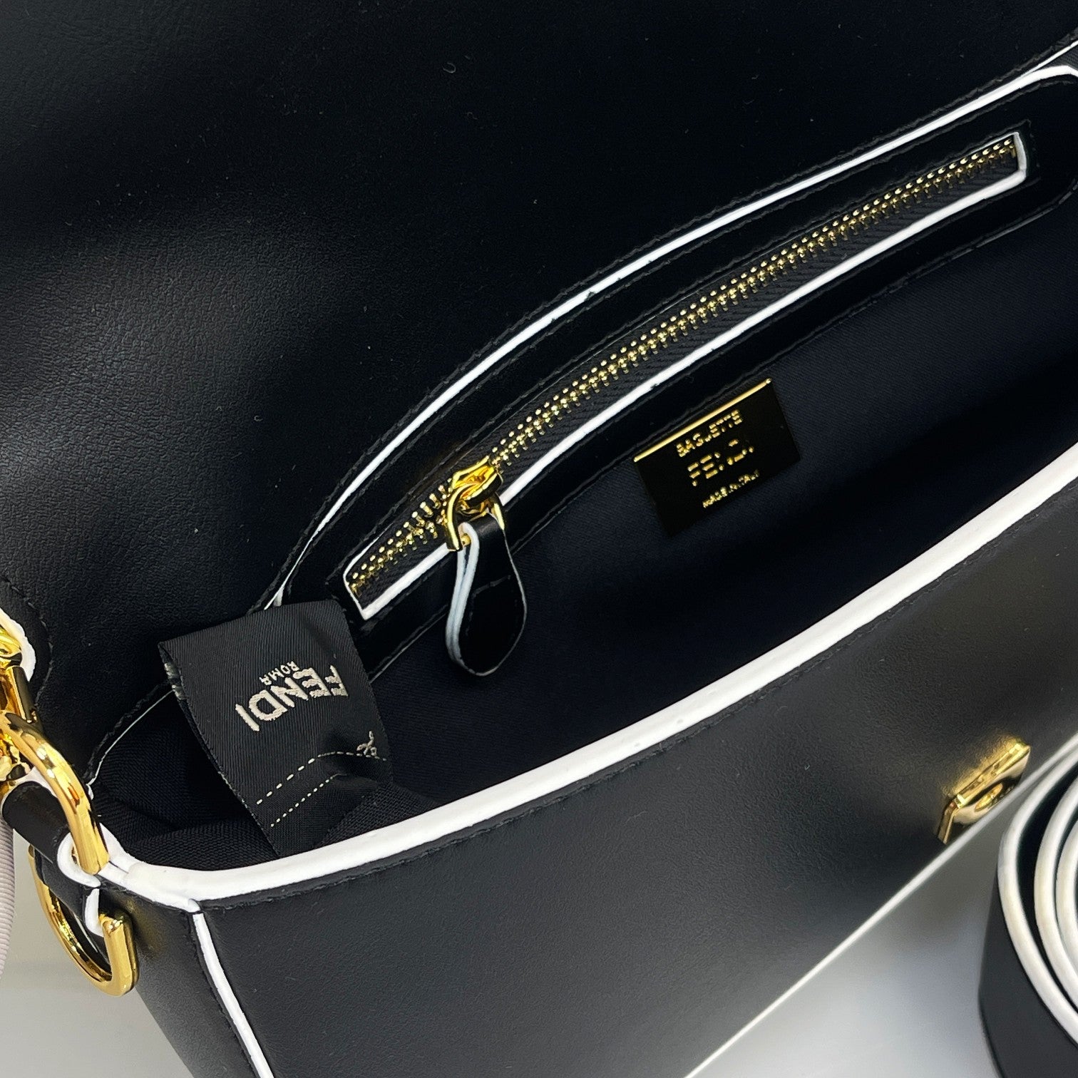 FEN* 25SS Baguette Bag