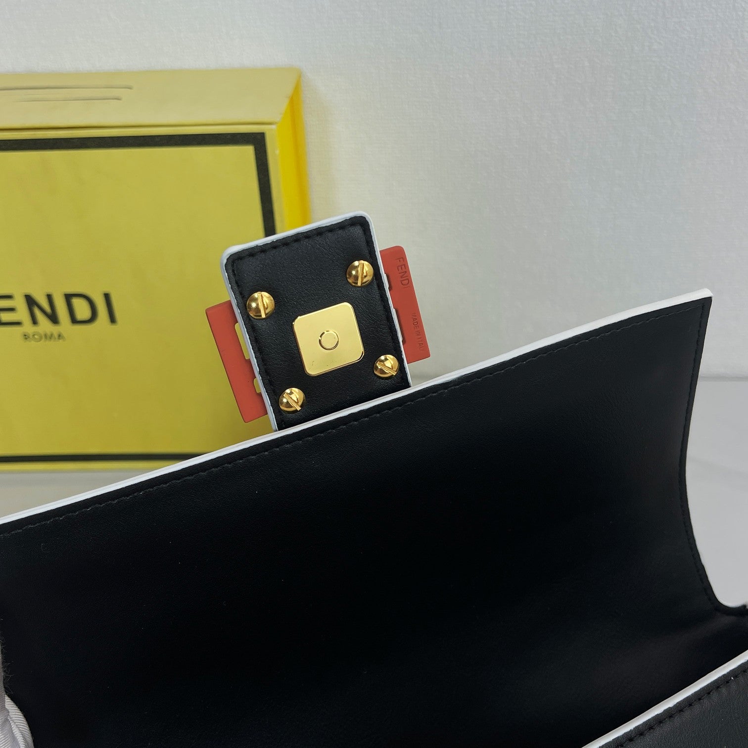 FEN* 25SS Baguette Bag