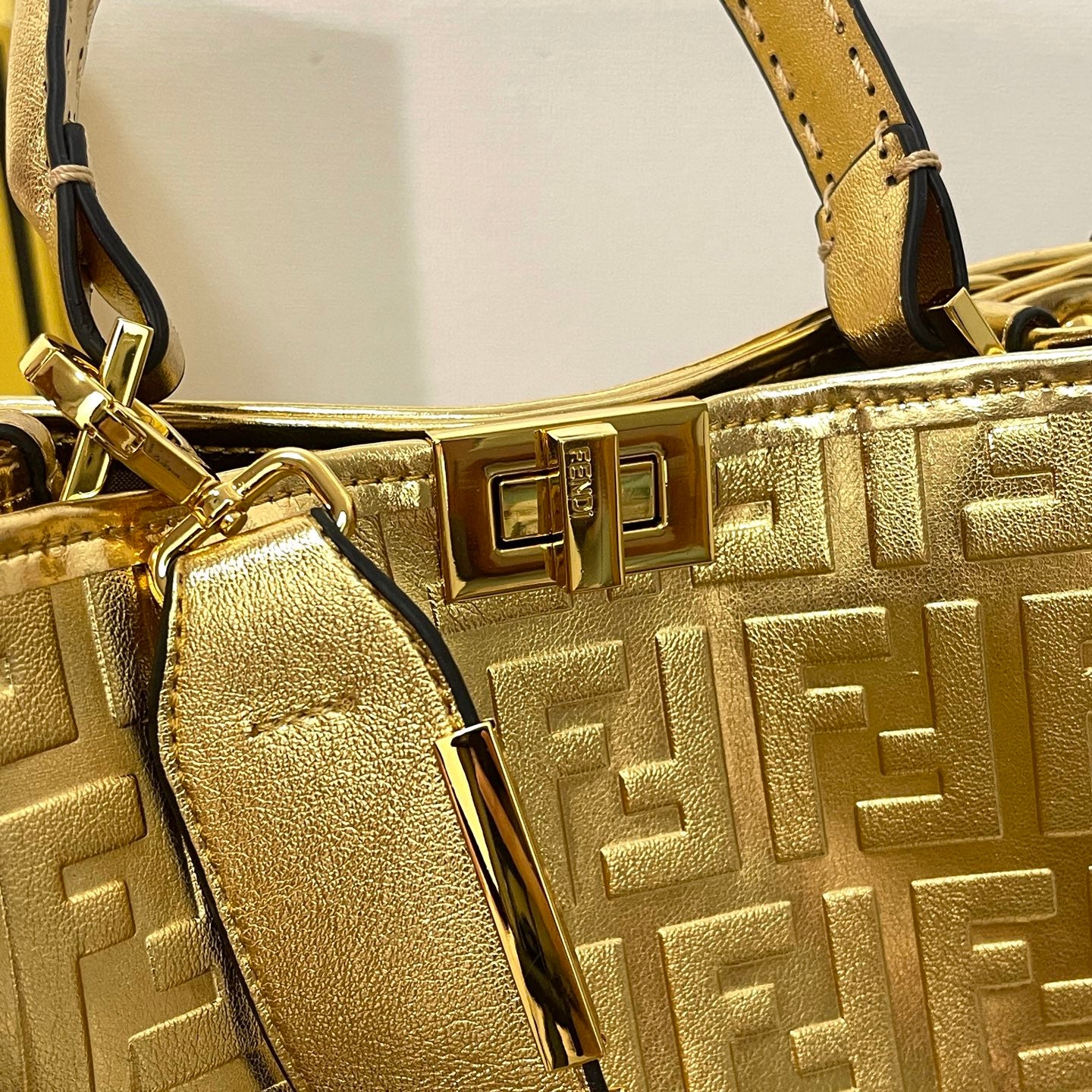 FEN* 25SS Embossed Beach Bag