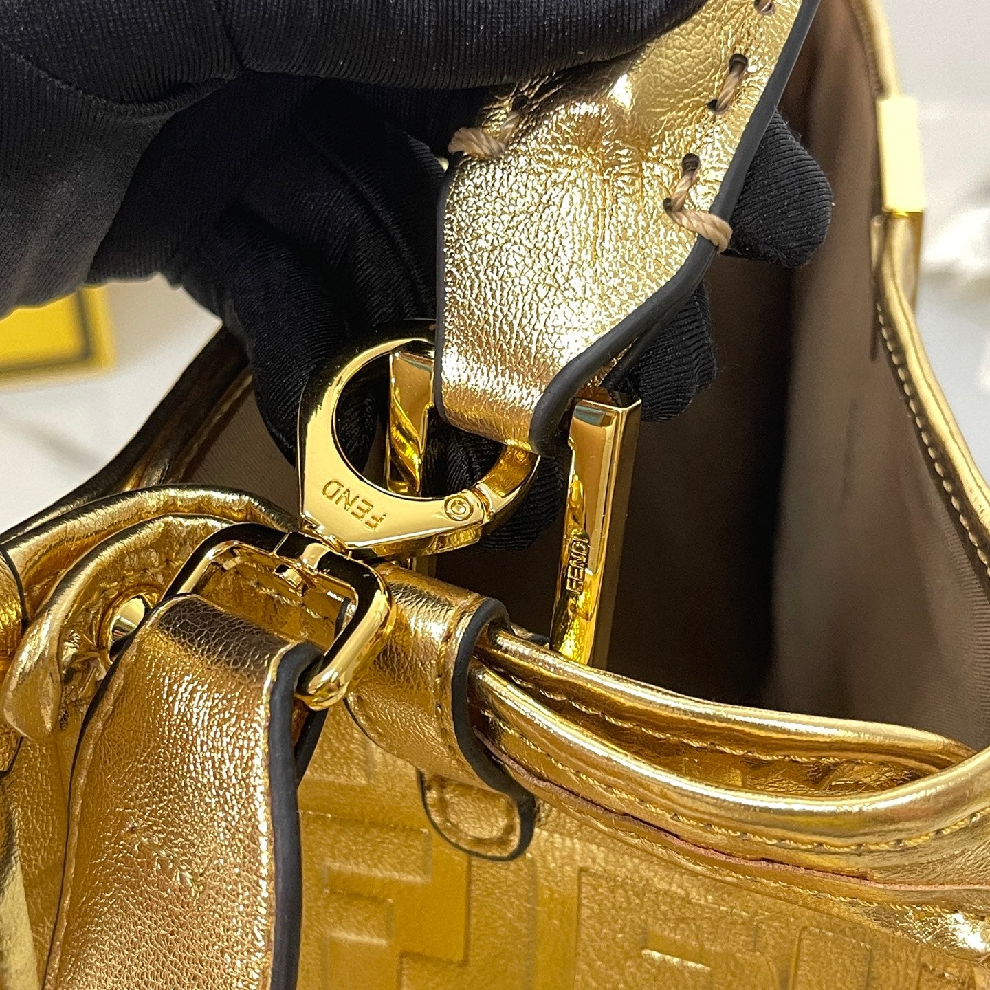 FEN* 25SS Embossed Beach Bag