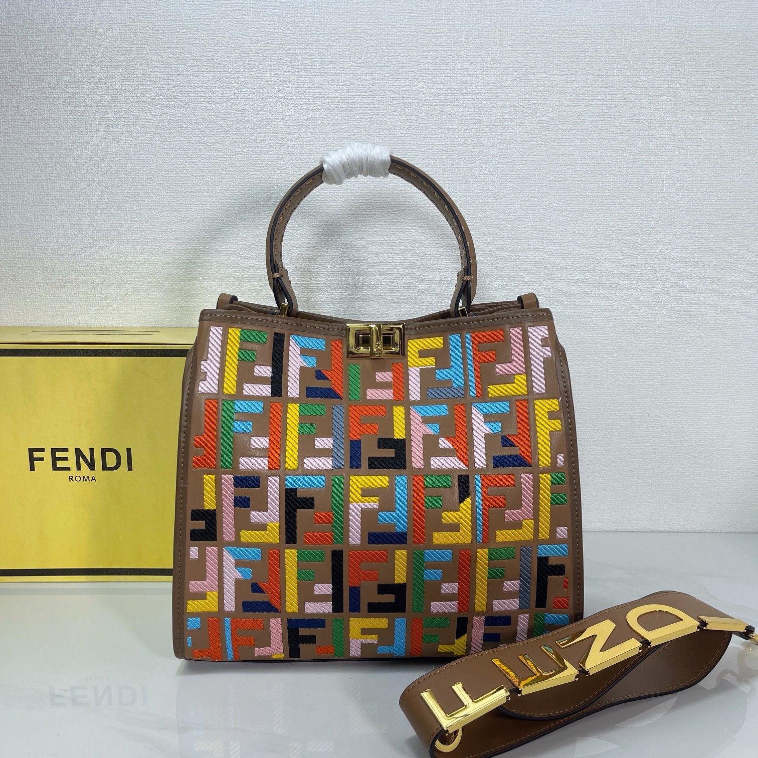 FEN* 25SS Tote Bag