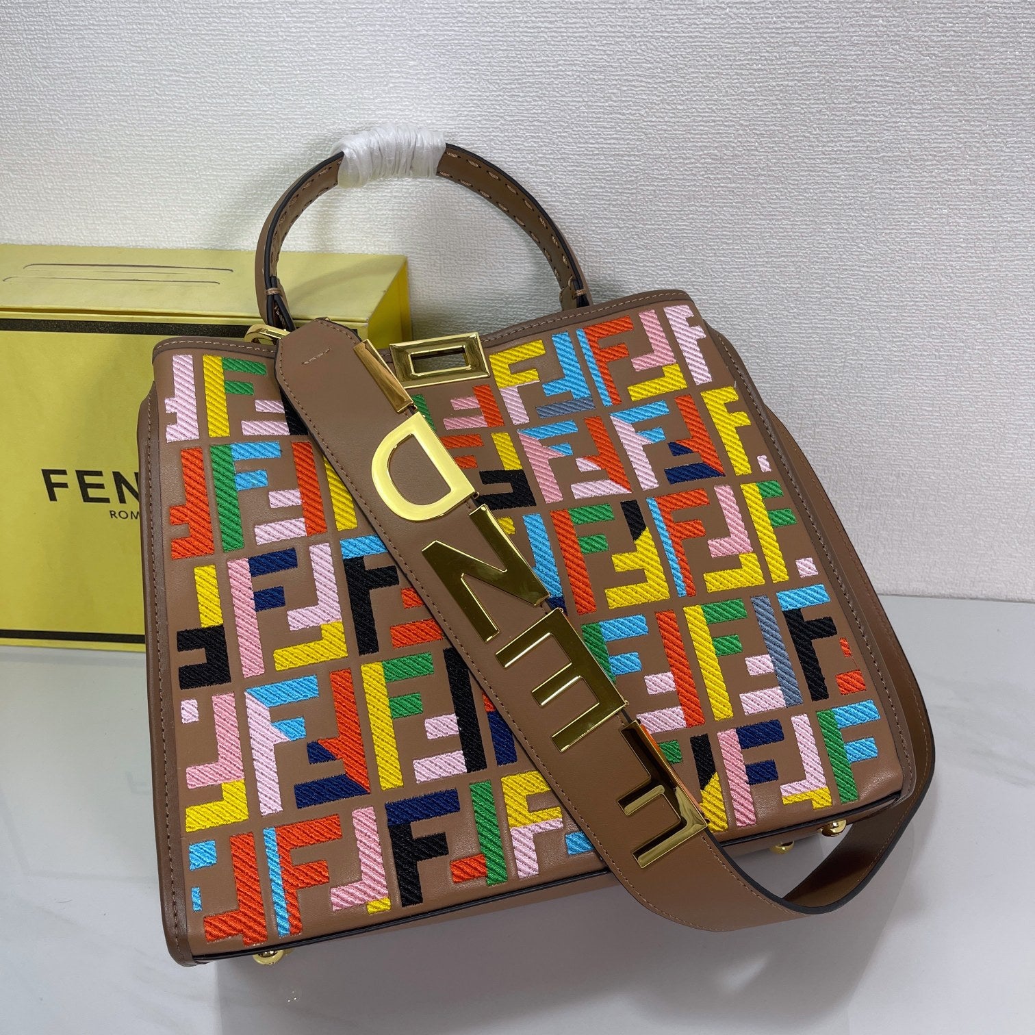FEN* 25SS Tote Bag