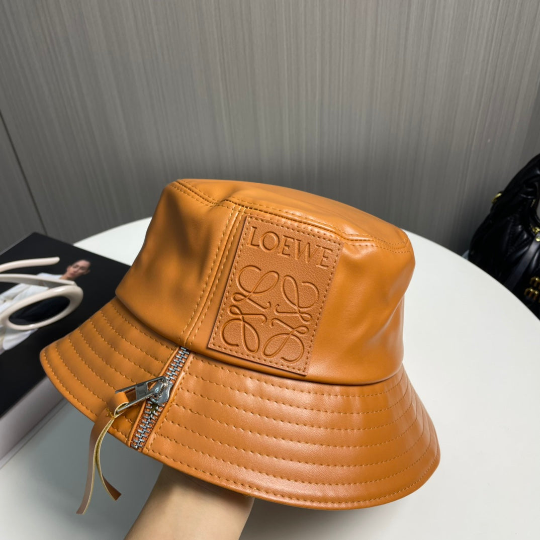 Loew* 25SS bucket hat