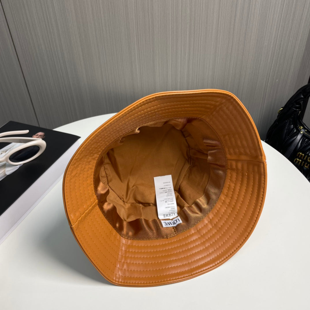 Loew* 25SS bucket hat
