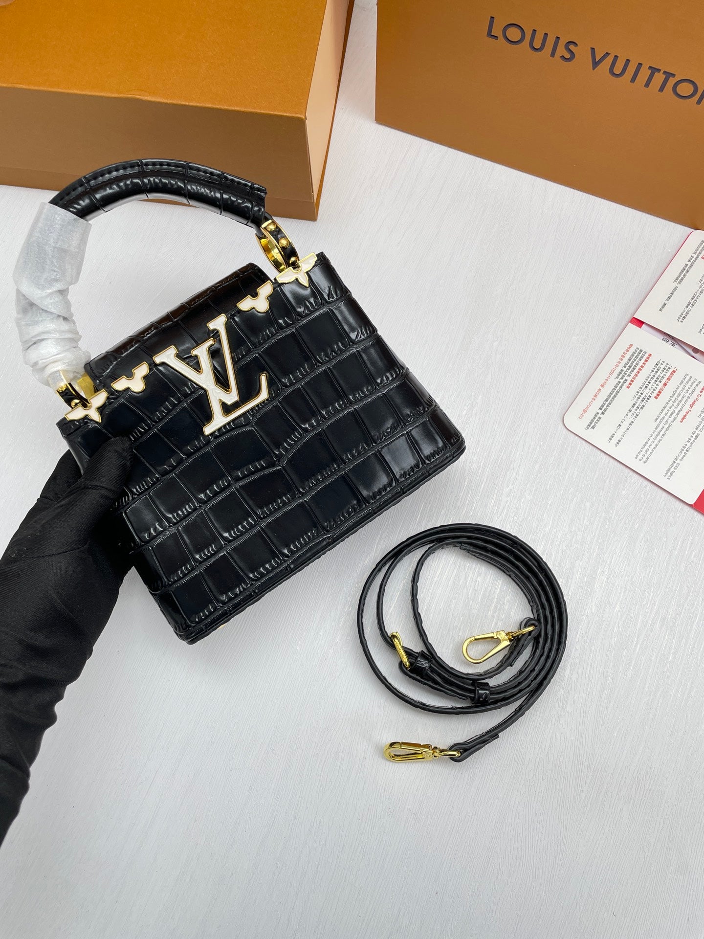 LOU* 25SS crocodile-print handbag