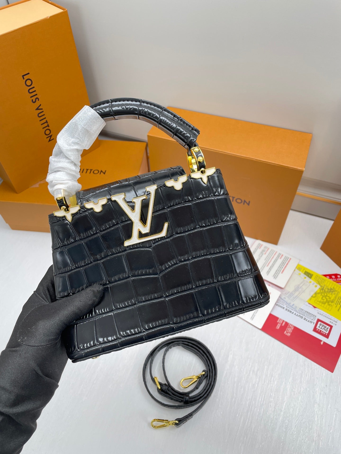 LOU* 25SS crocodile-print handbag