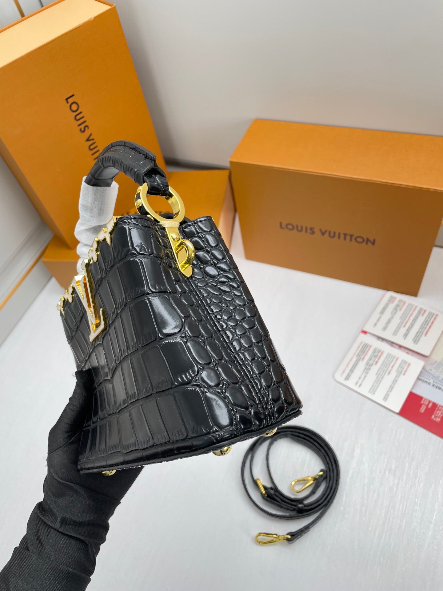 LOU* 25SS crocodile-print handbag