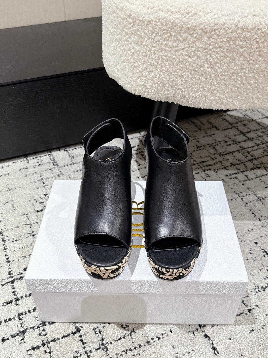 DIO* 25SS Platform Wedge Sandals VIP