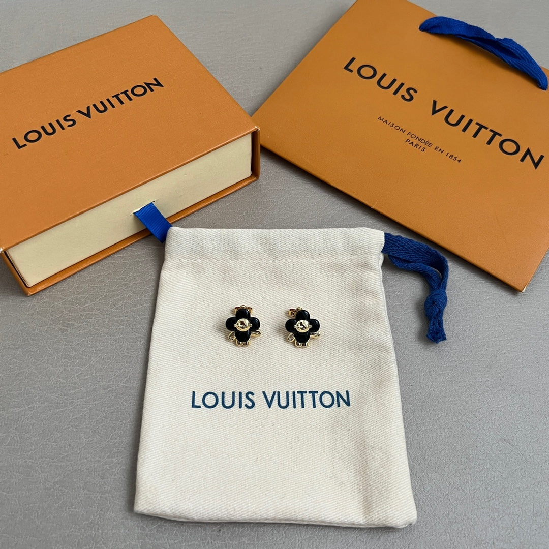 lou* 25SS earrings
