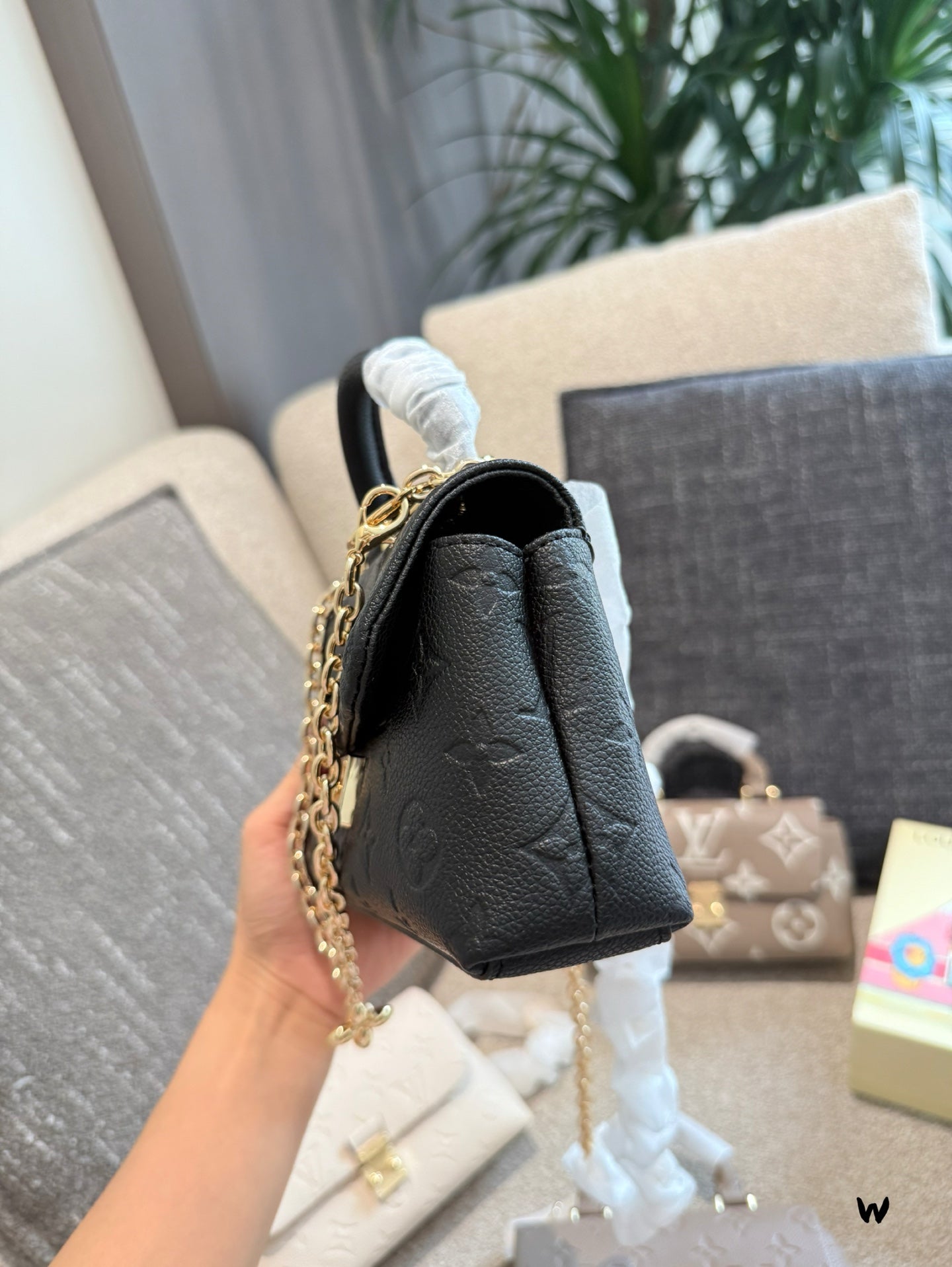 LOU* 25SS handbag