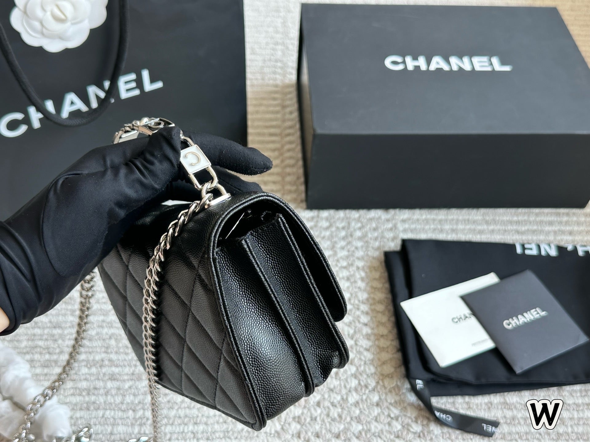 CHAN* 25SS Lipstick Bag