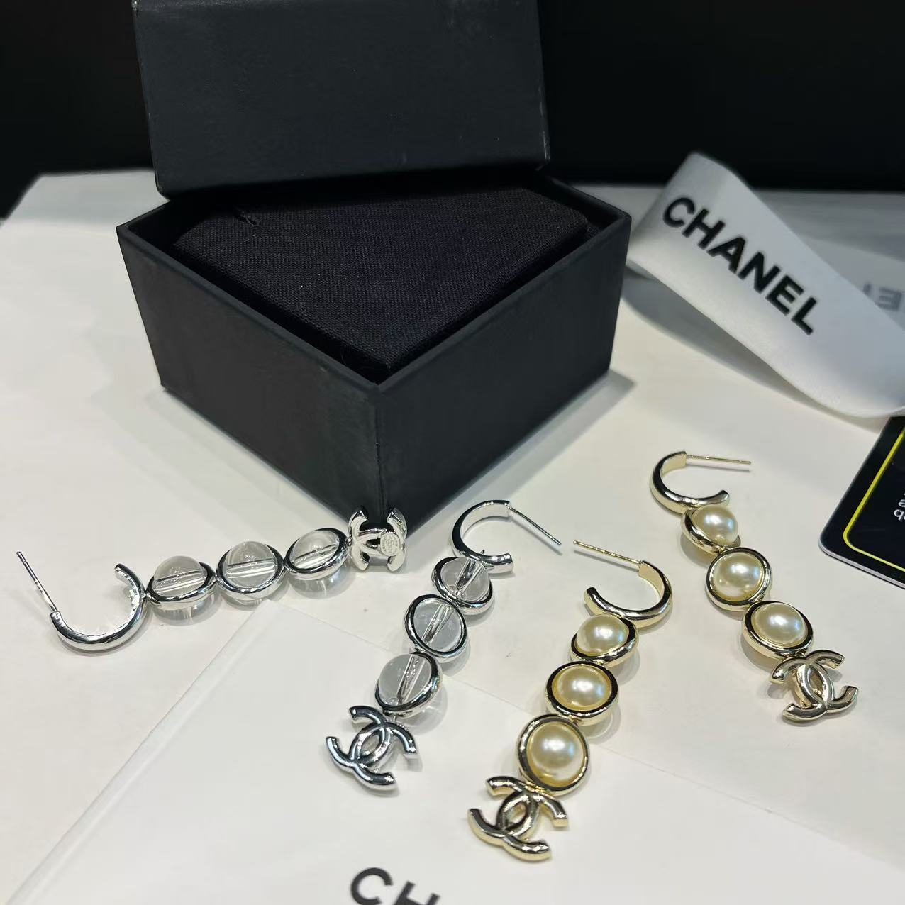 CHAN* 25SS earrings