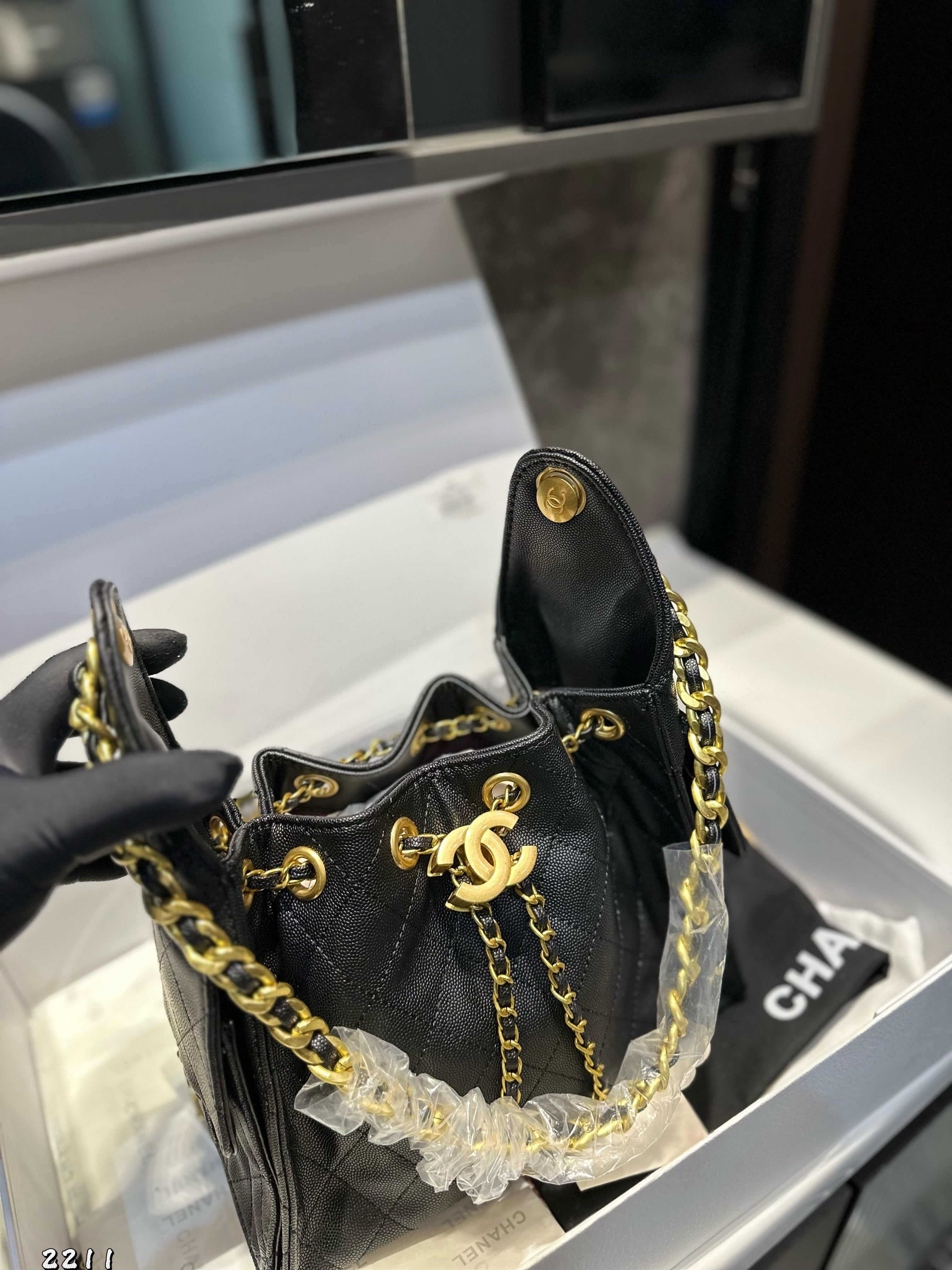 25SS HOBO Underarm Bag