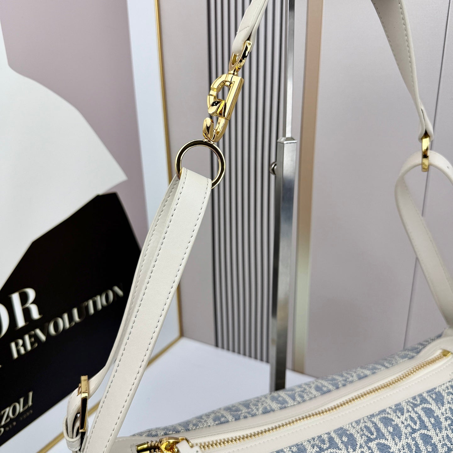 DIO* 25SS JOURNEY BAG