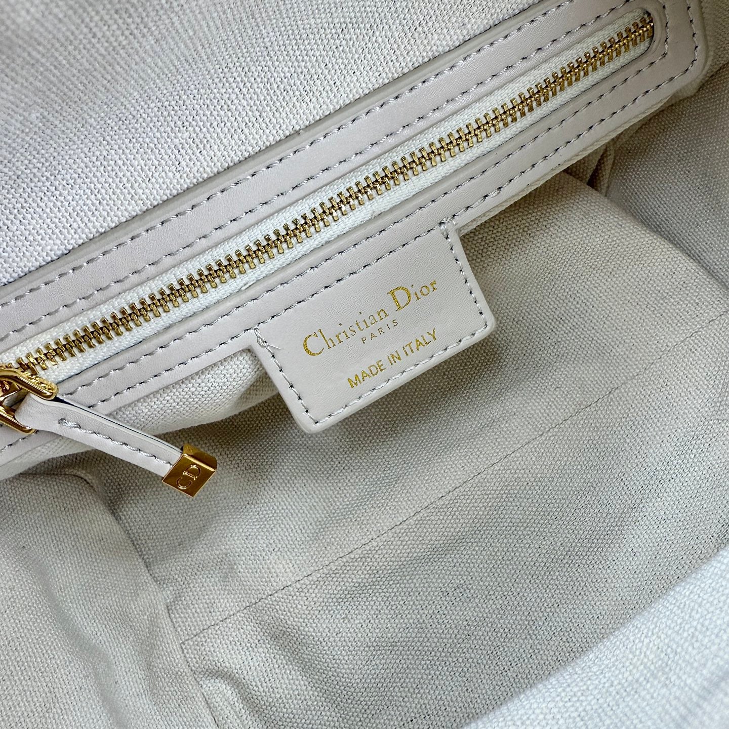 DIO* 25SS JOURNEY BAG