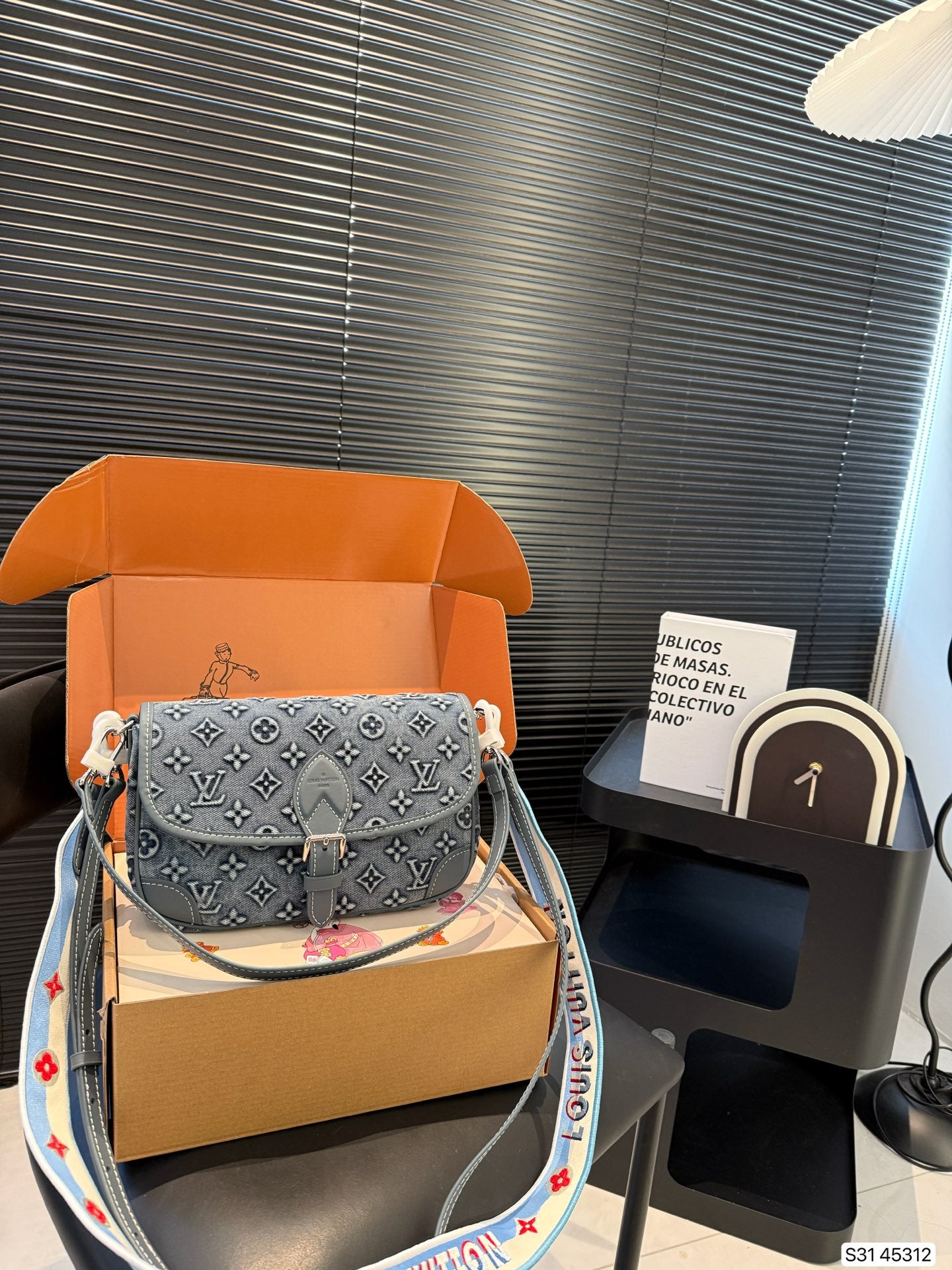 LOU* 25SS denim baguette bag