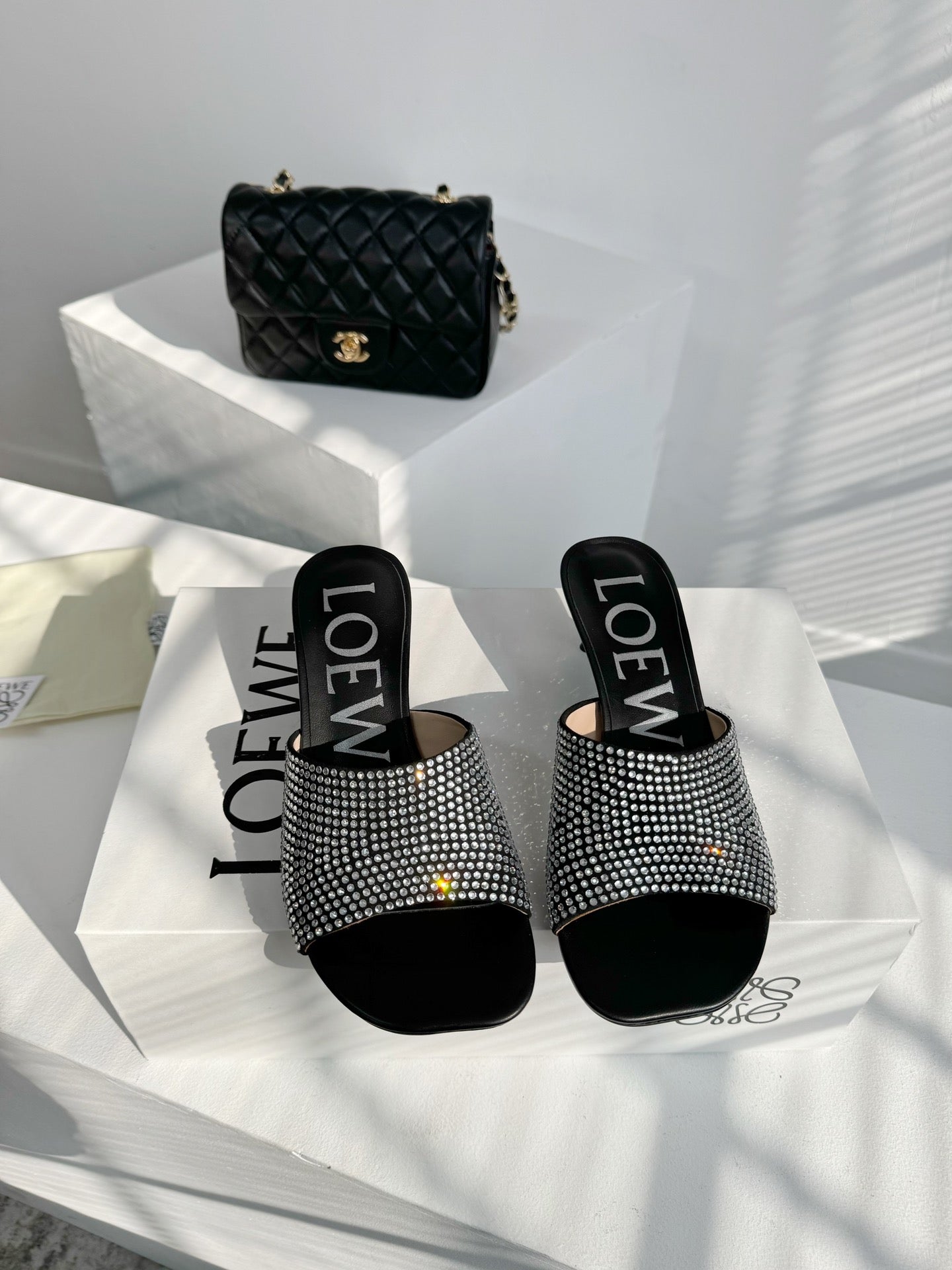 LOEW* 24SS colored diamond high heel slippers