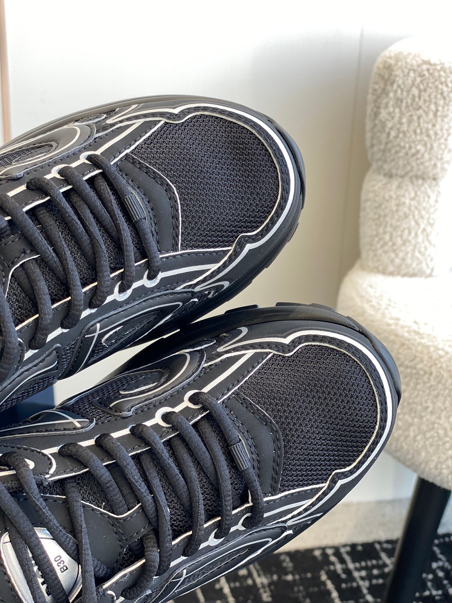 DIO* B30 Reflective Sneakers