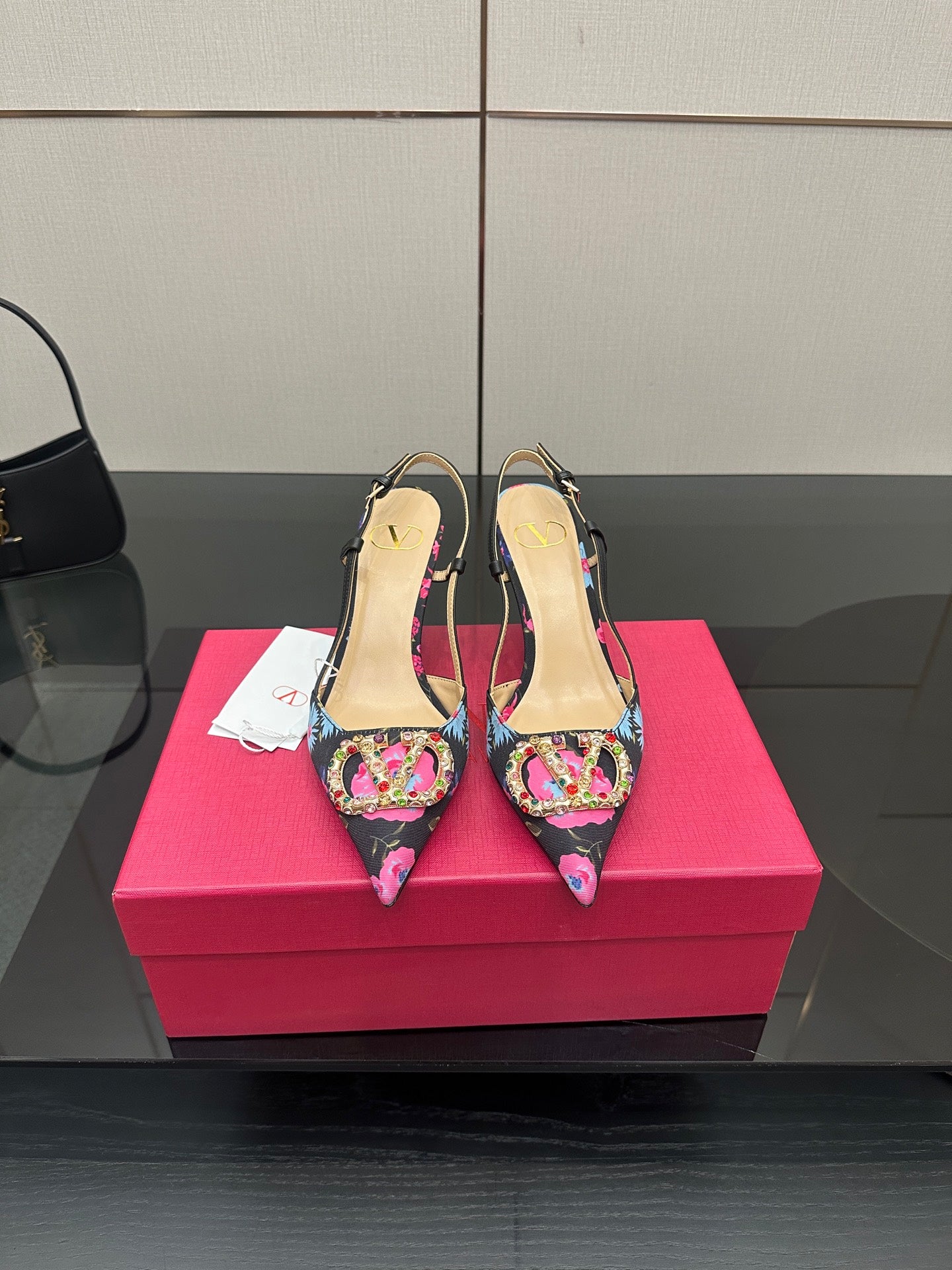 Valentin* 25SS Bohemian Sandals