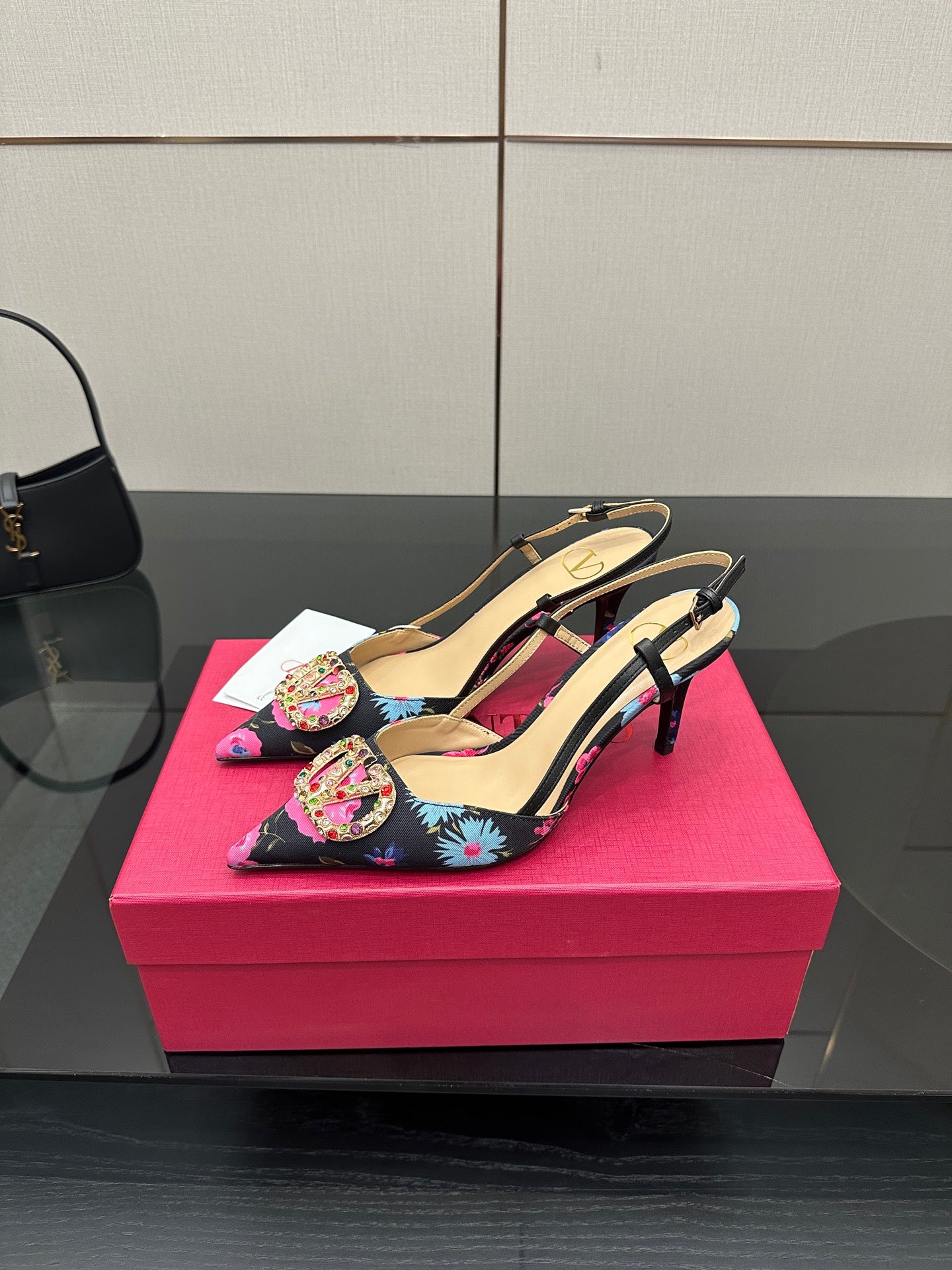 Valentin* 25SS Bohemian Sandals