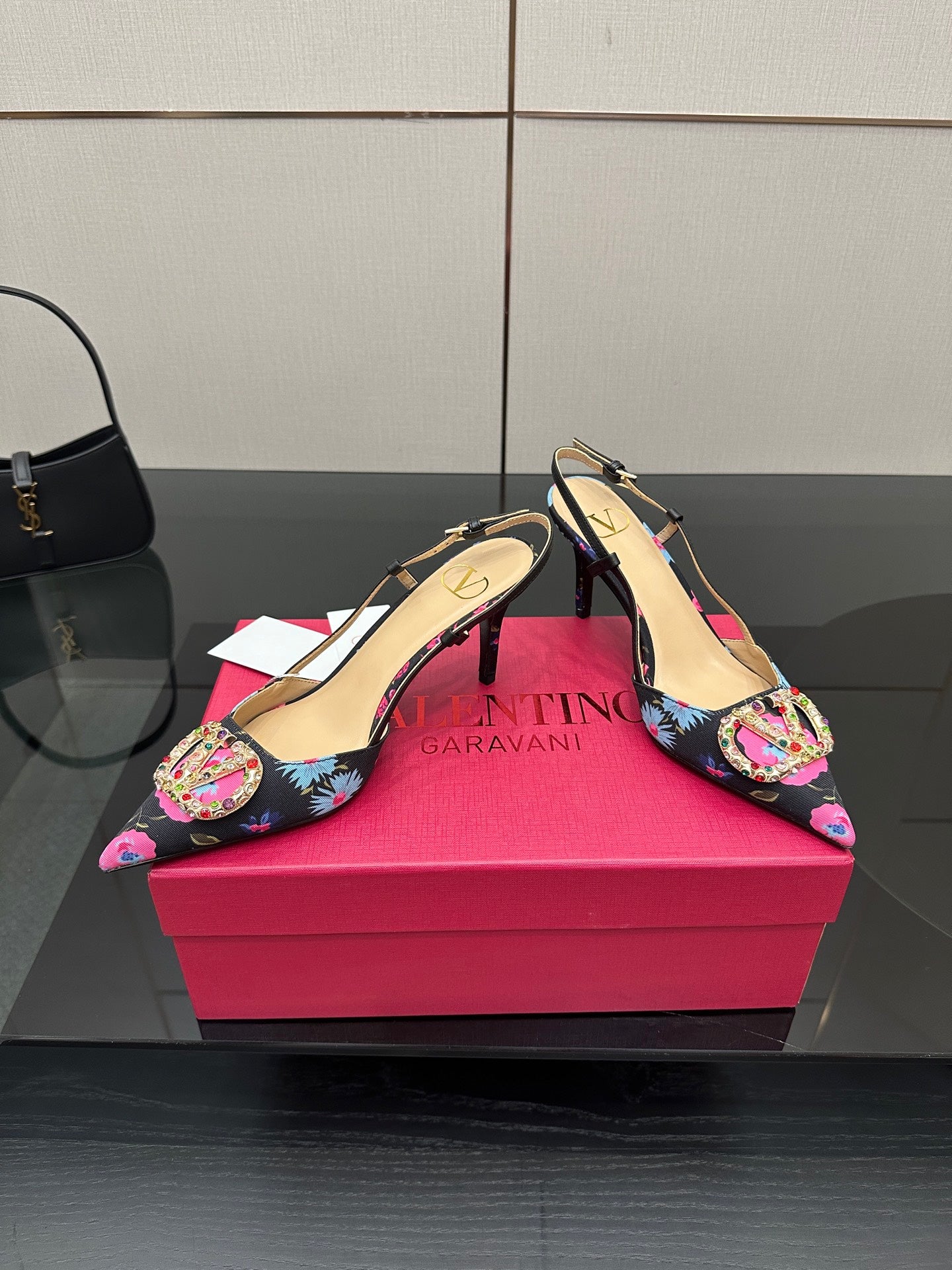 Valentin* 25SS Bohemian Sandals