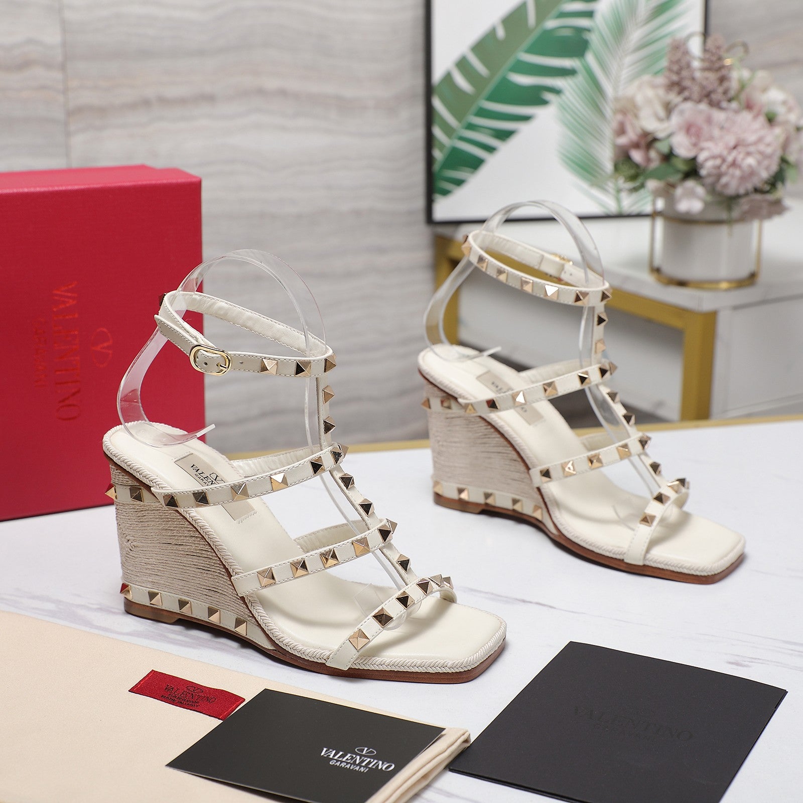 Valentino* 25SS raffia wedge sandals