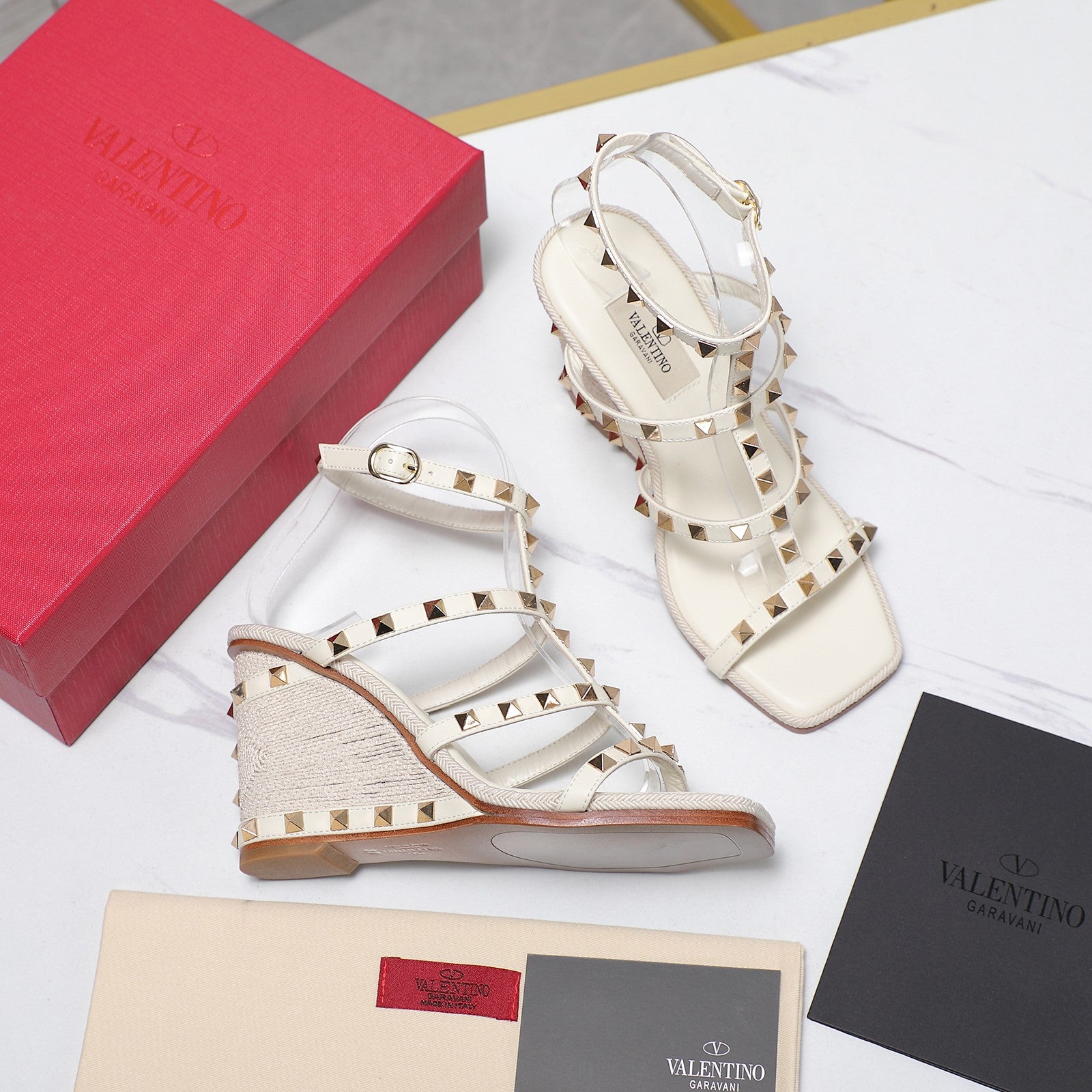 Valentino* 25SS raffia wedge sandals