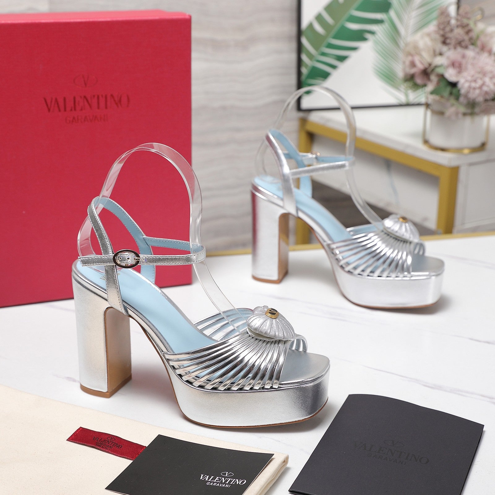 Valentin* 25SS high-heeled platform sandals