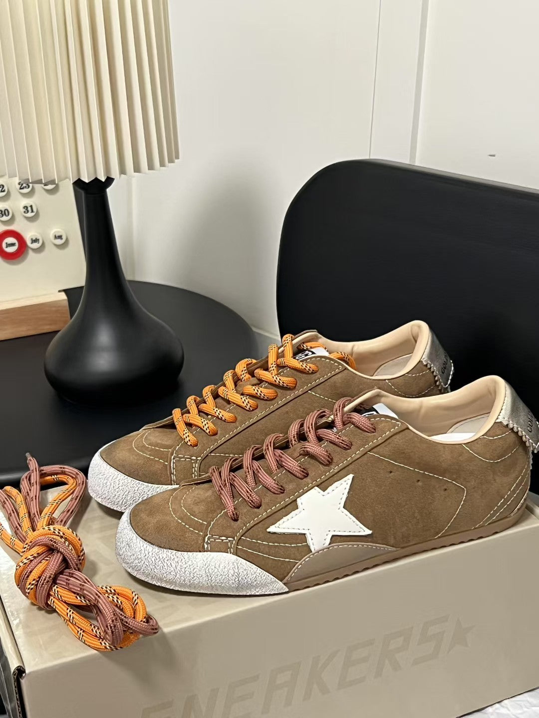 GG German training shoes