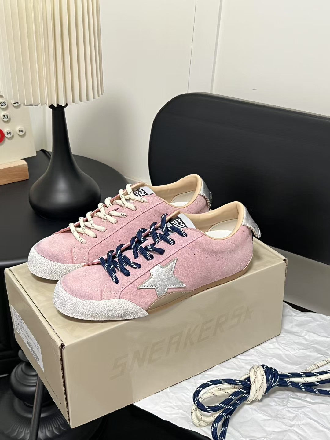 GG German training shoes