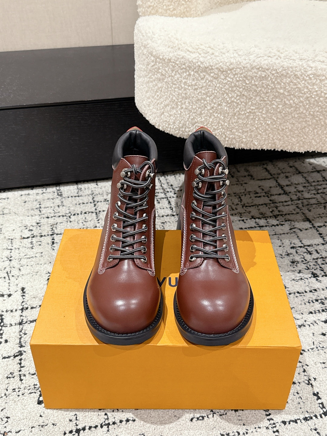 LOU* 25SS platform Martin boots