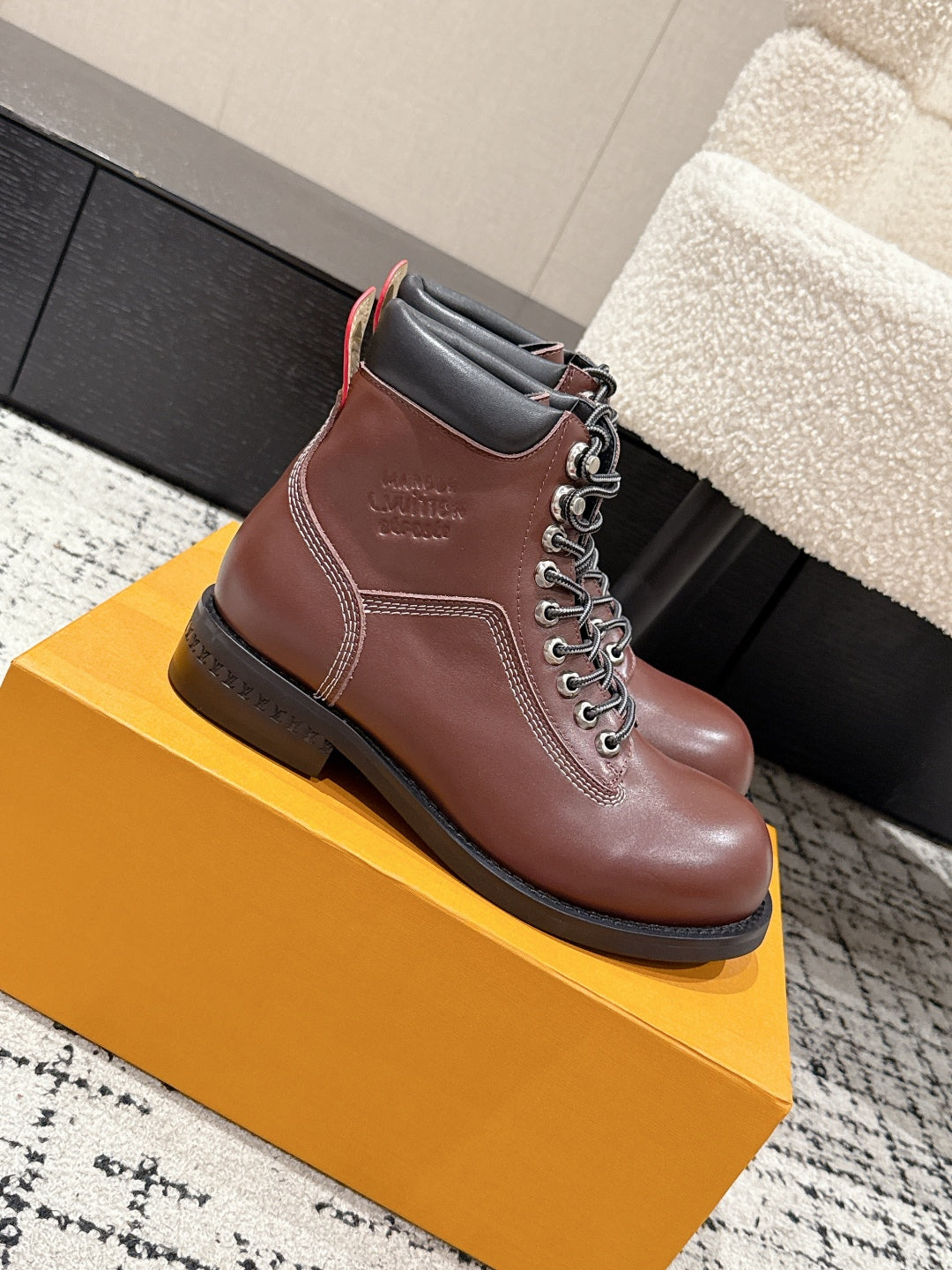 LOU* 25SS platform Martin boots