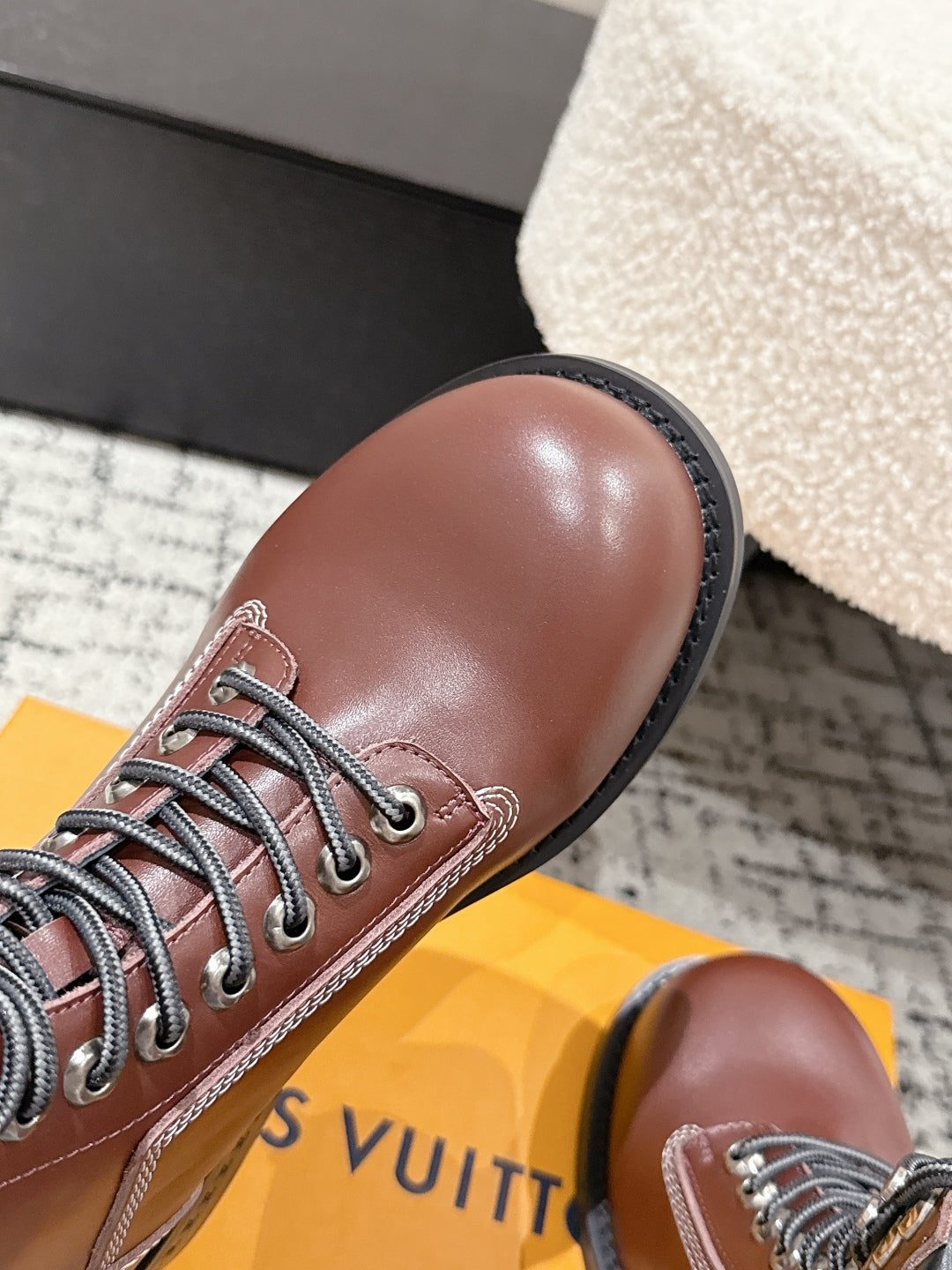 LOU* 25SS platform Martin boots