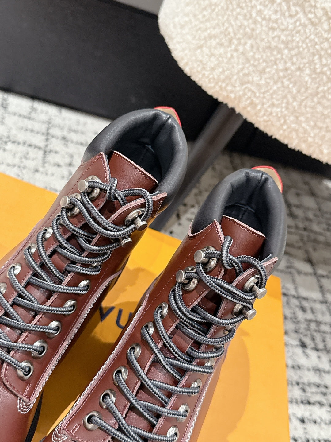 LOU* 25SS platform Martin boots