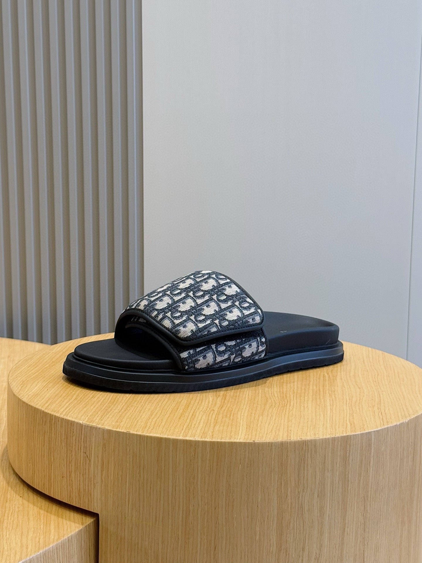 DIO* 25SS AQUA Slippers