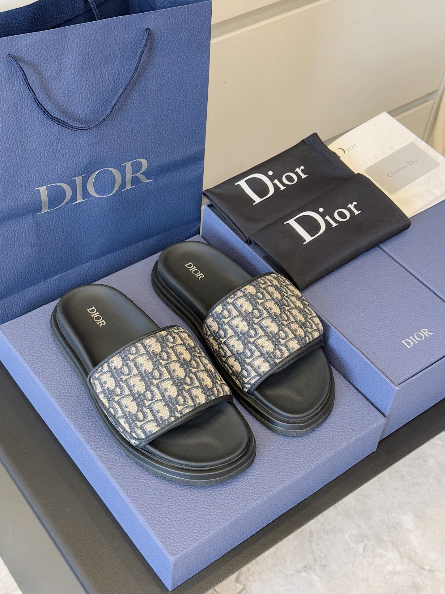 DIO* 25SS AQUA Slippers