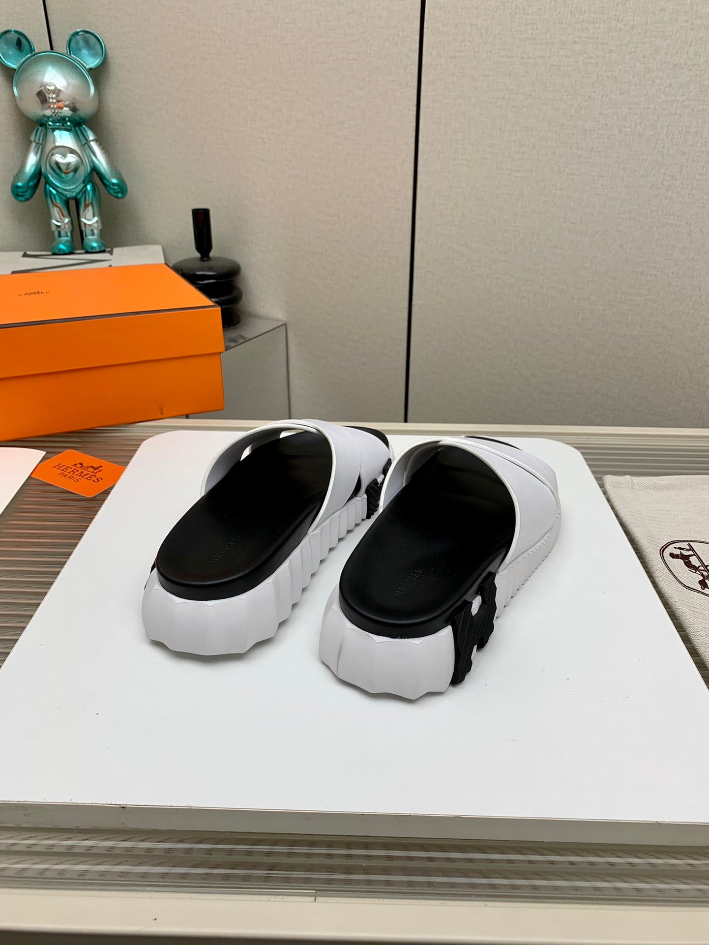 HER* 25SS beach slippers