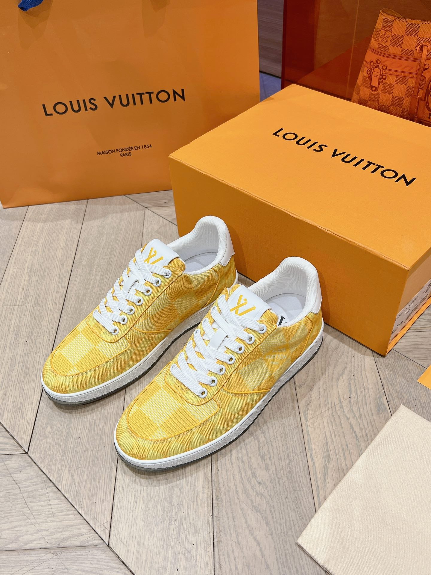 LOU* 25SS men's casual business shoes