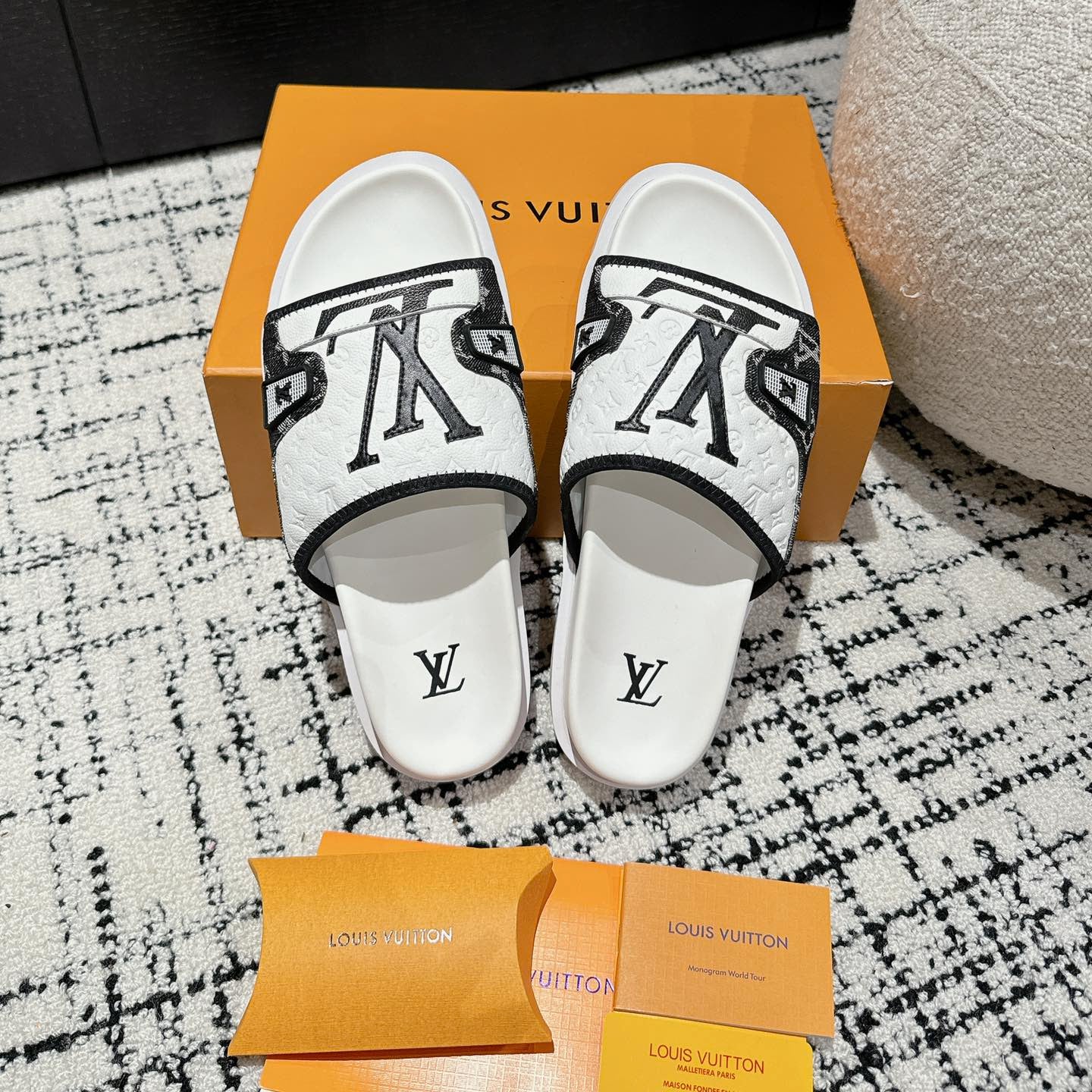 LOU* Men's Beach Shoes